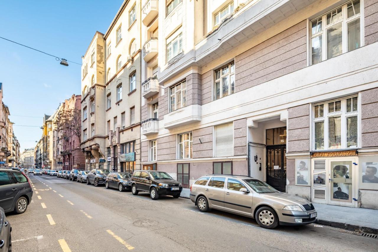 Cute Little Apartment Next To Margaret Island بودابست المظهر الخارجي الصورة
